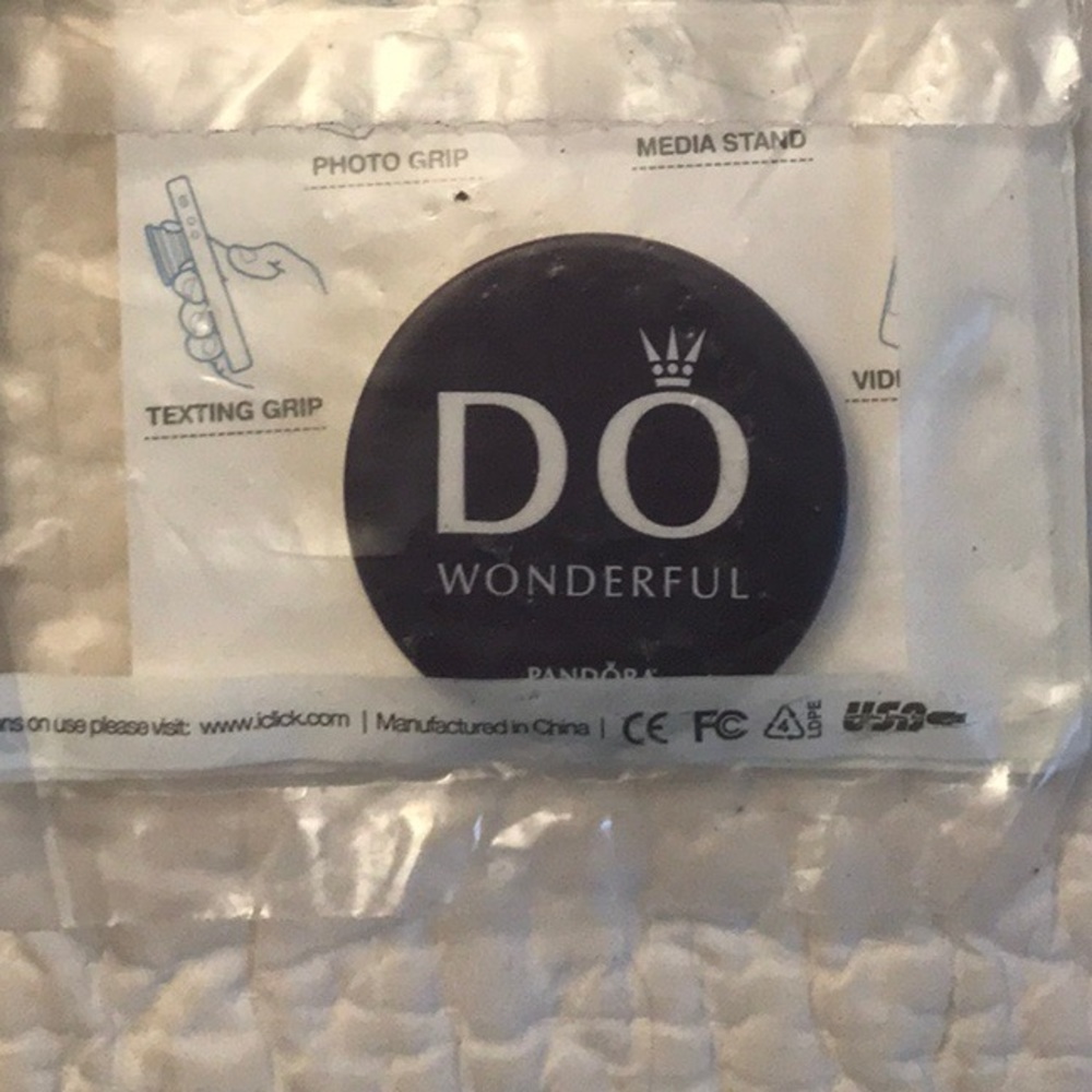 Pandora Do Wonderful cell phone stand. Authentic